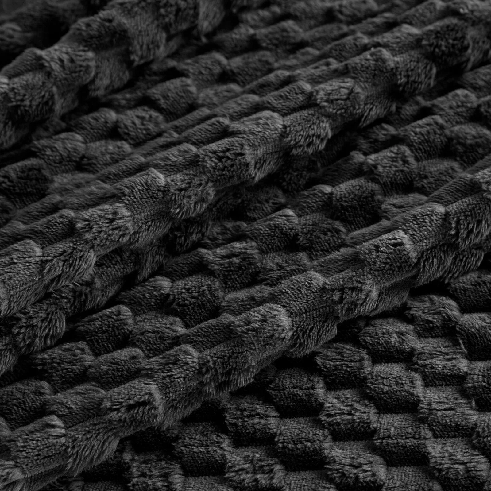 Wohndecke CINDY/6 – Kuscheldecke mit 3D-Waffelstruktur • 100% Mikrofaser